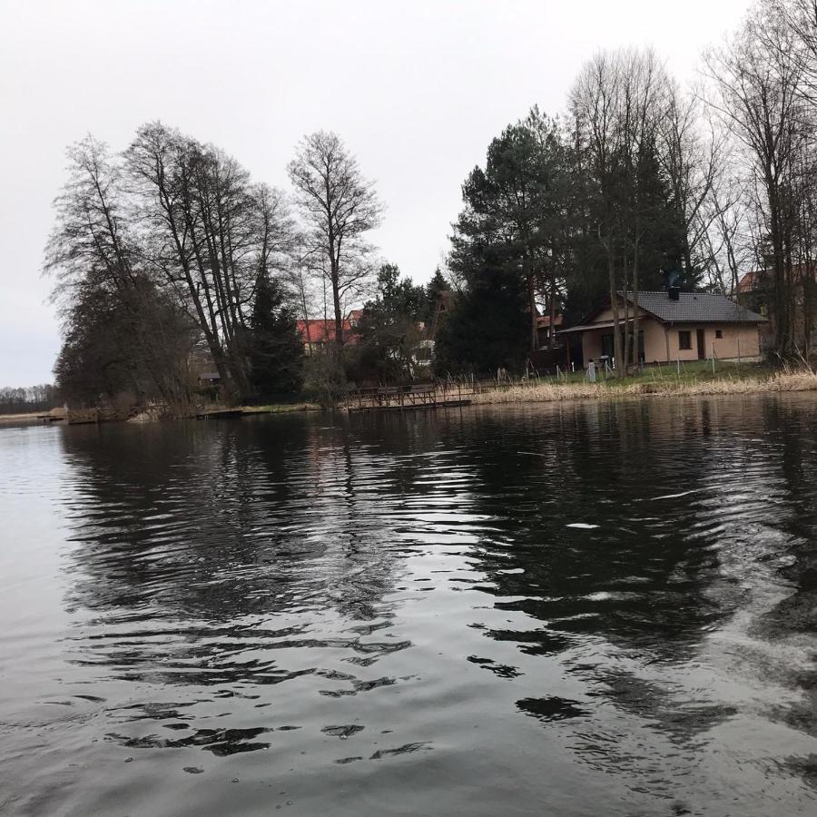 Urokliwy Domek Nad Brzegiem Jeziora Lubiatów Εξωτερικό φωτογραφία
