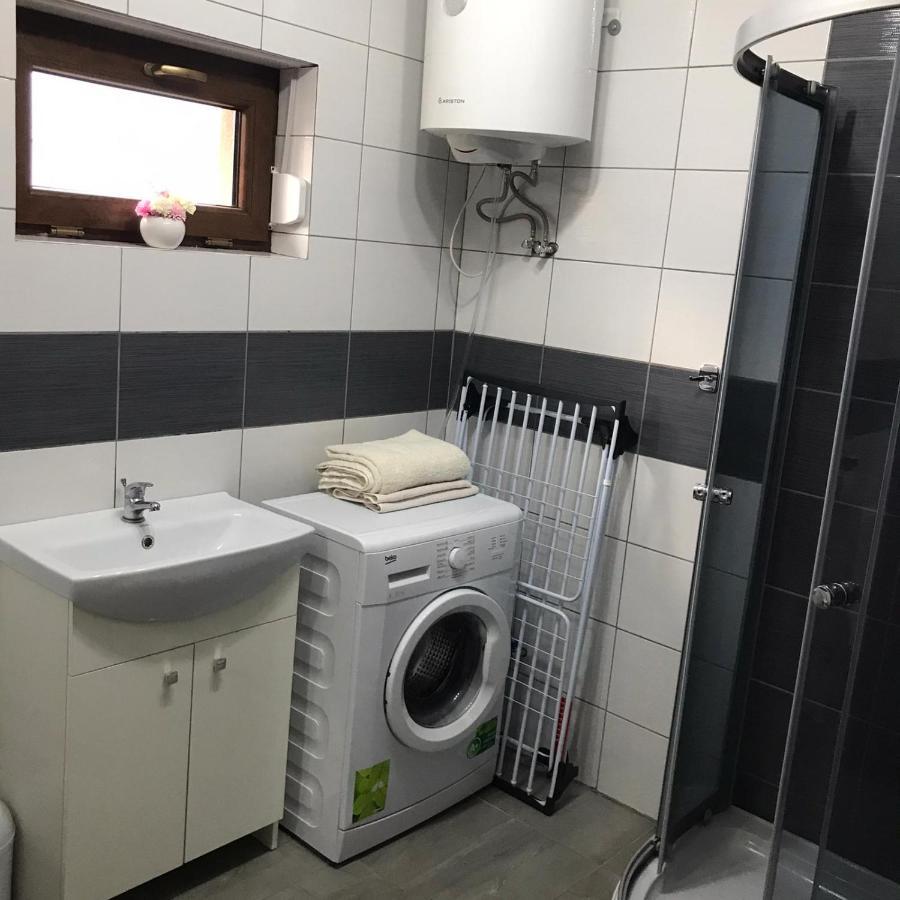 Urokliwy Domek Nad Brzegiem Jeziora Lubiatów Εξωτερικό φωτογραφία