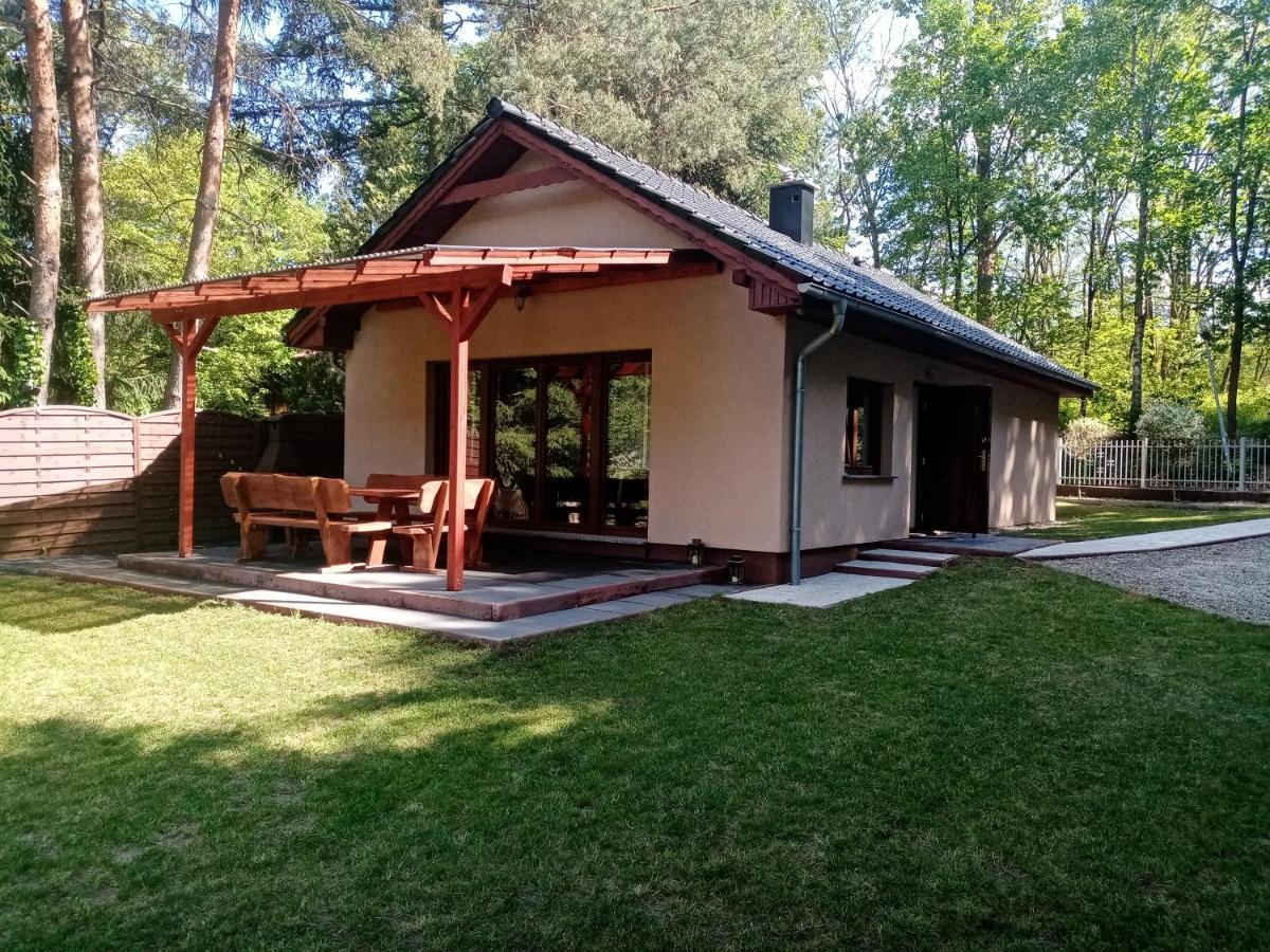 Urokliwy Domek Nad Brzegiem Jeziora Lubiatów Εξωτερικό φωτογραφία