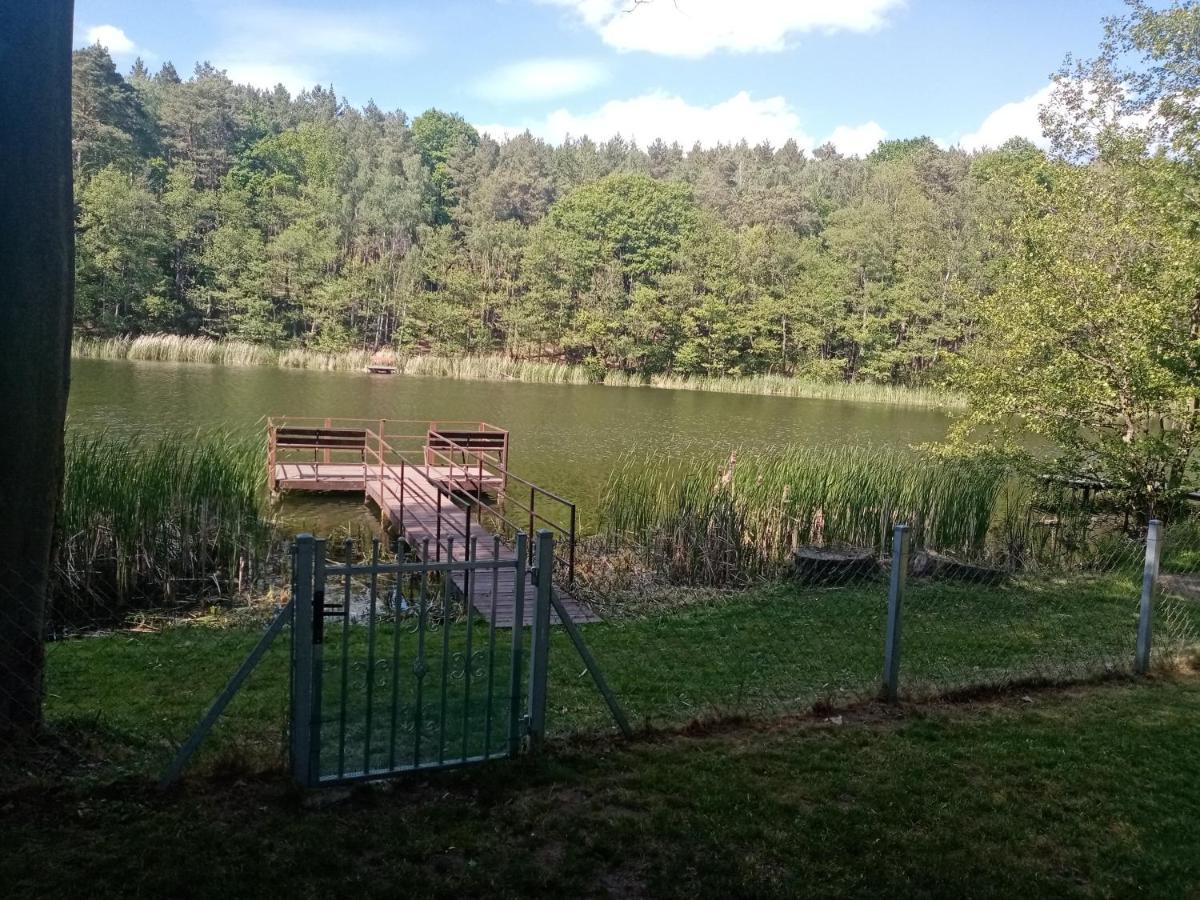 Urokliwy Domek Nad Brzegiem Jeziora Lubiatów Εξωτερικό φωτογραφία
