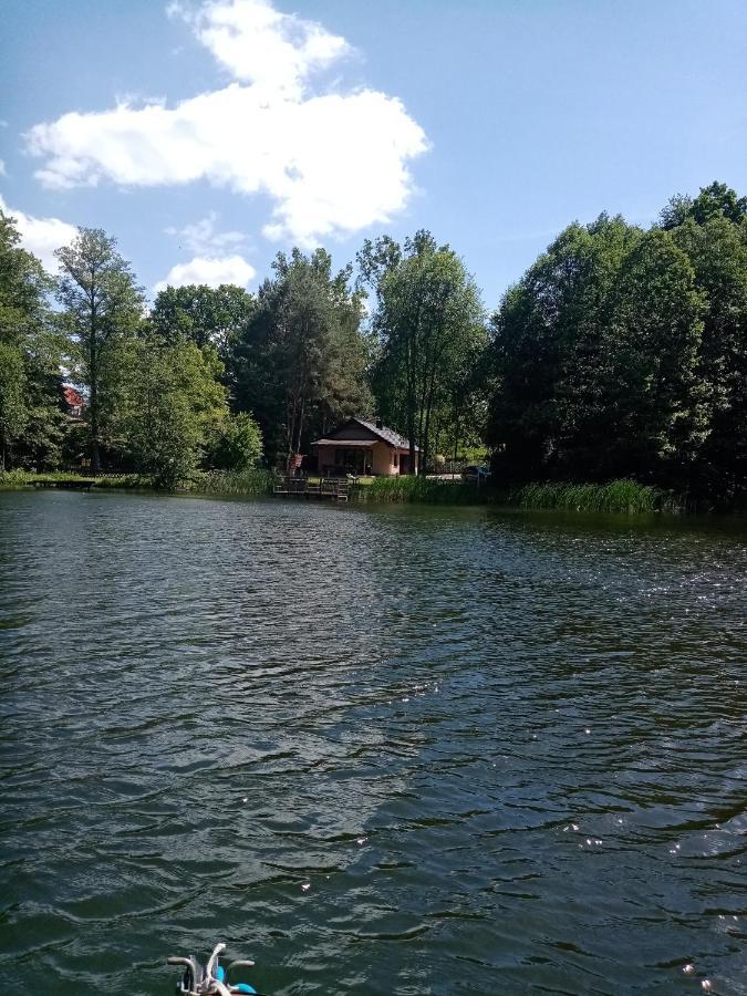 Urokliwy Domek Nad Brzegiem Jeziora Lubiatów Εξωτερικό φωτογραφία