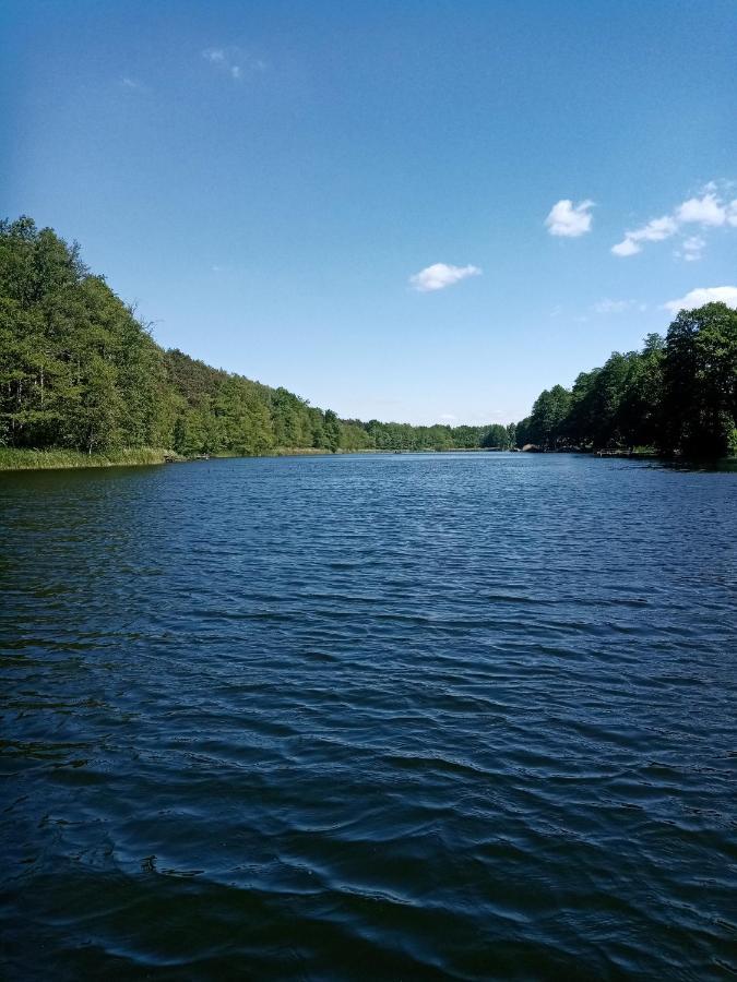 Urokliwy Domek Nad Brzegiem Jeziora Lubiatów Εξωτερικό φωτογραφία