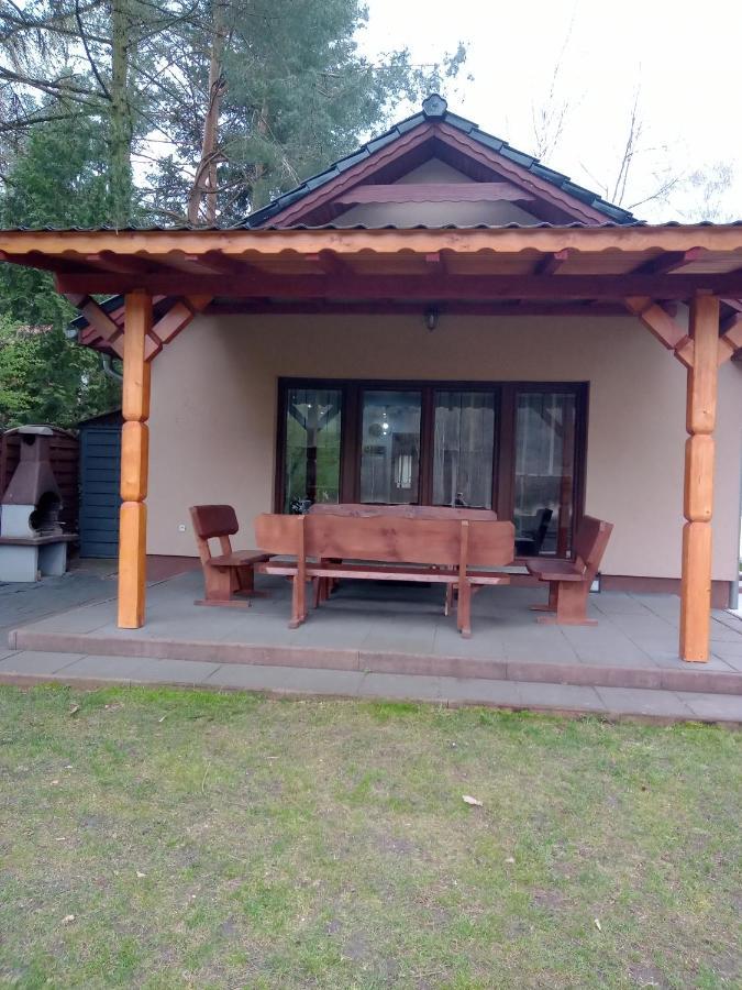 Urokliwy Domek Nad Brzegiem Jeziora Lubiatów Εξωτερικό φωτογραφία